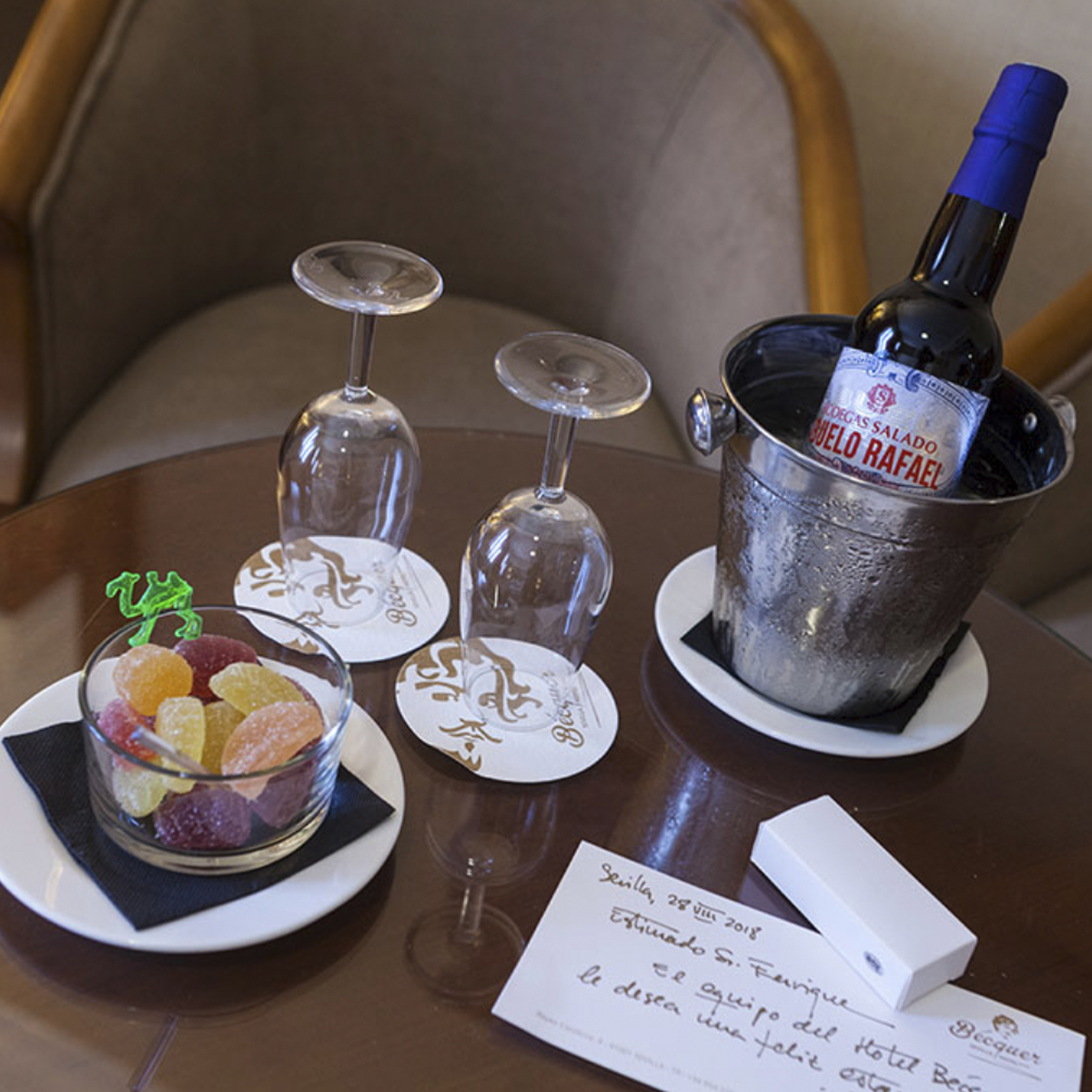 hotelbecquer tweet media