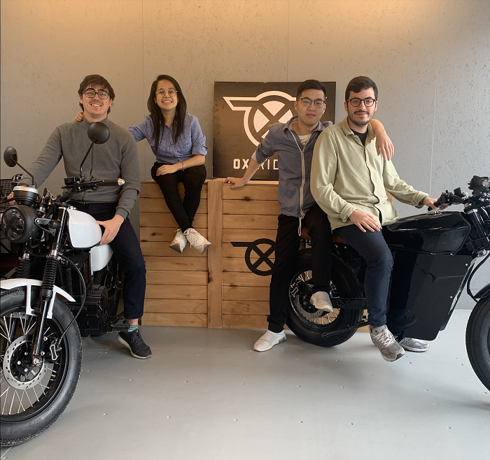 TeamLabs/ tweet media