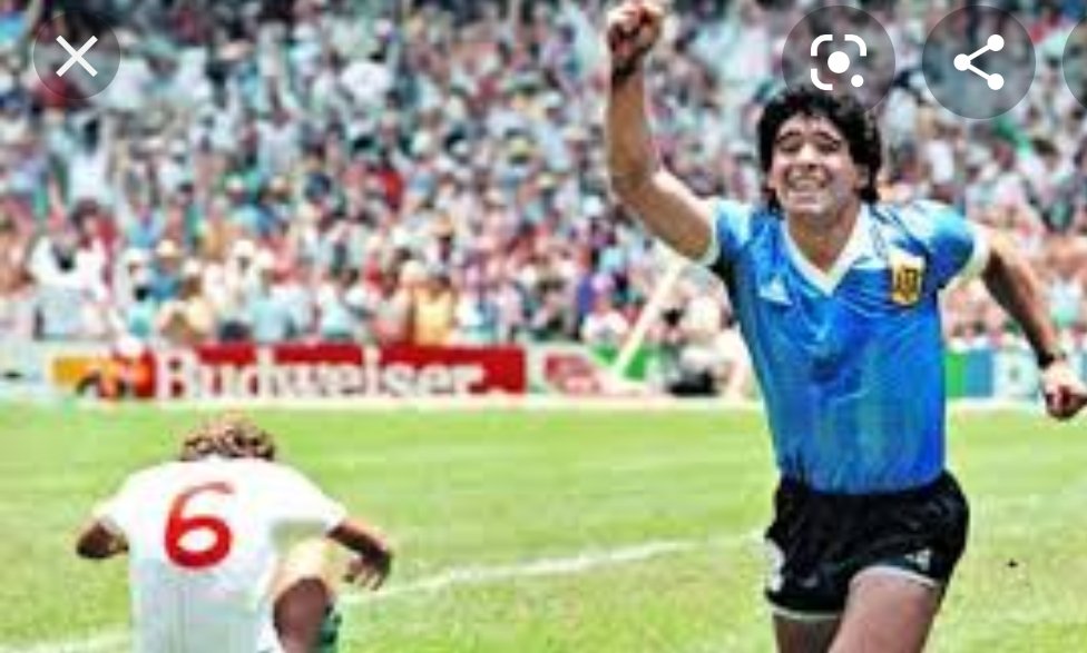 Grande idoloo.... Las jugadas, las gambetas, la magia todo será recordado. Haciéndole dos Goles a los Ingleses.... 
Por Siempre Maradona!!!!!! hasta la eternidad Diego!!
😢😢😭