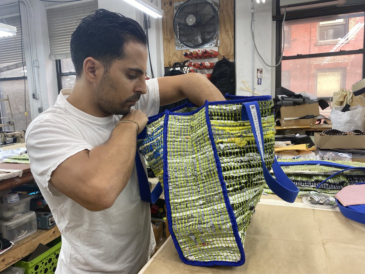 JustineReTV's tweet photo. Park Ave Trimming is a leather factory but it also is doing a lot to help upcycle plastic bags in the city. It makes the #ANYBag which is a reusable tote made of all single use plastic bags. Part of the proceeds go to @NYCParks Story coming up soon @NY1 https://t.co/gUxywuBN8u