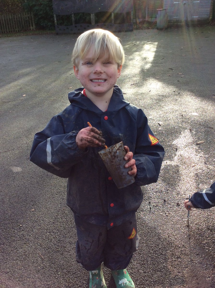 Little Acorns tweet media