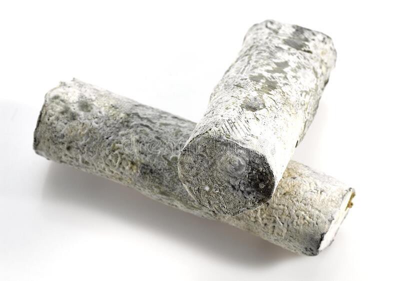 ChevreMiami's tweet photo. From 🇫🇷. 𝐒𝐓.  𝐌𝐀𝐔𝐑𝐄 is one of the classic 🧀 from France. It is made from raw or pasteurised milk of goat. This buttery and smooth cheese with little acidic flavour emerges drier, denser and with a fine grey-blue edible rind. #cheesemafia🧀 https://t.co/R3BOZKX6J5