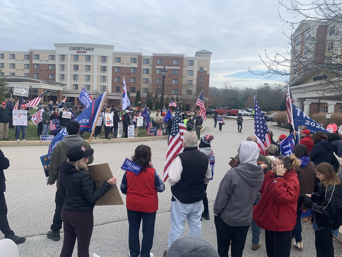 Here’s some more photos from the many, many rally happening outside the Wyndham. Thanks Tweeps! 