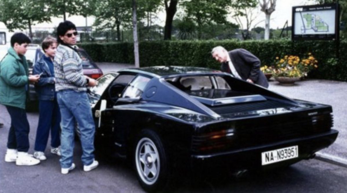 La historia del Ferrari Negro de Maradona. https://t.co/vTSQPRMLzg