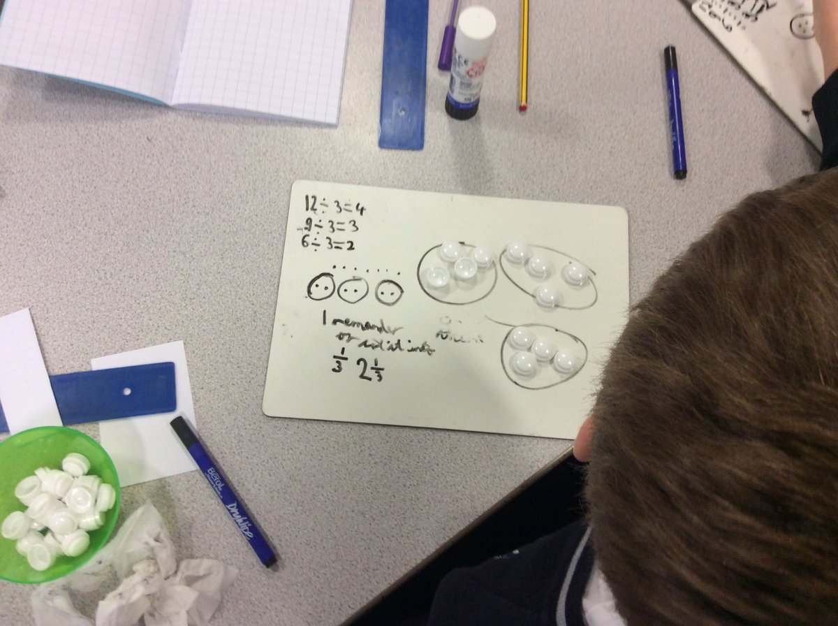 FPS_5_Ravenclaw's tweet image. Finding fractions #funfractions @mathsnoproblem