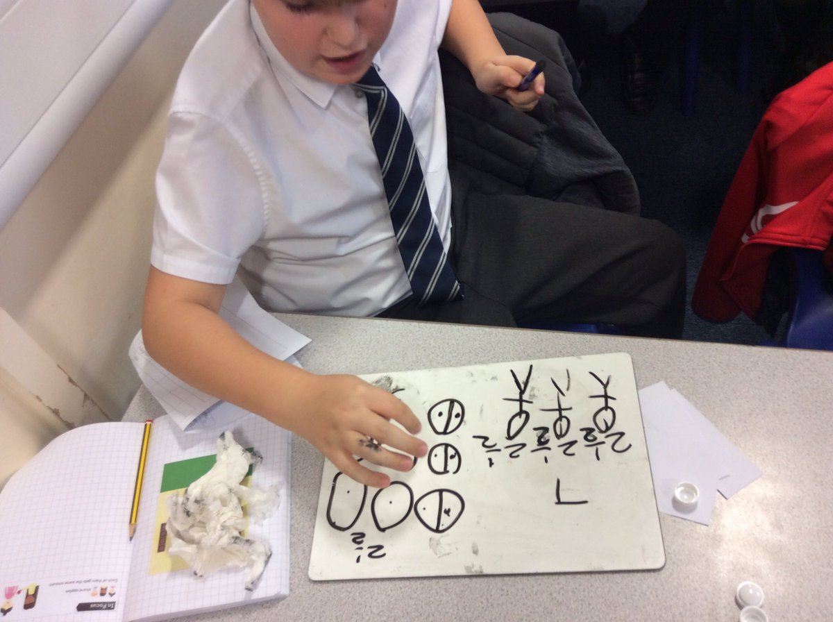 FPS_5_Ravenclaw's tweet image. Finding fractions #funfractions @mathsnoproblem