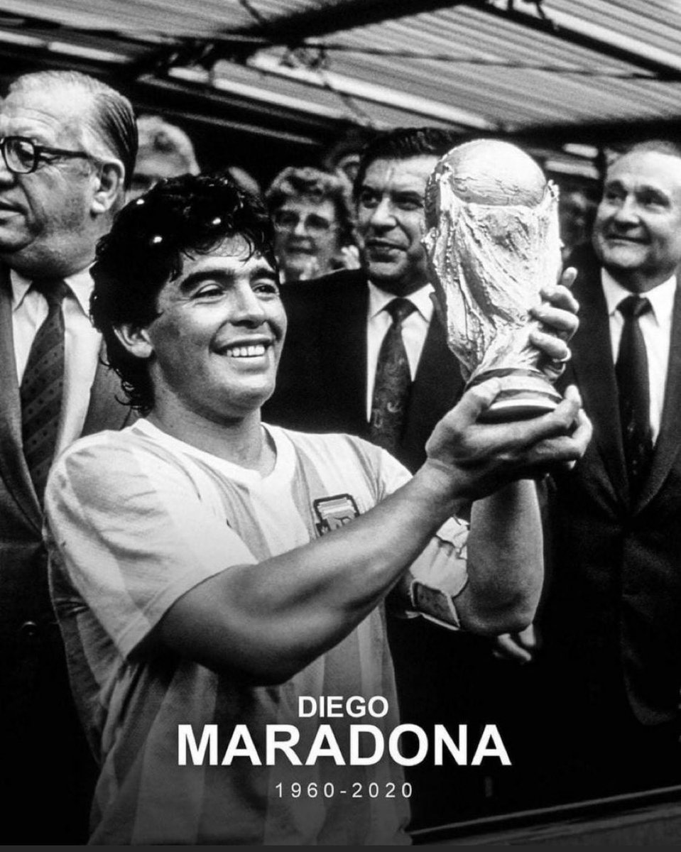 Lateeff's tweet image. وفاة كرة القدم برحيل أسطورة كل العصور #ماردونا