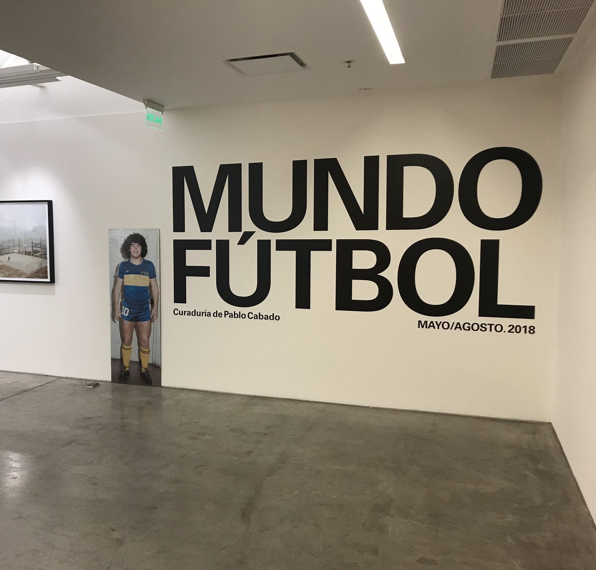 Fototeca FOLA (@fototecafola) on Twitter photo Un recuerdo de #Maradona en la muestra MUNDO FÚTBOL en 2018 <a href="/gastondeleau/">Gaston Deleau</a> <a href="/cchatruc/">Celina Chatruc</a> <a href="/revistaenie/">Revista Ñ</a> Un recuerdo de #Maradona en la muestra MUNDO FÚTBOL en 2018 <a href="/gastondeleau/">Gaston Deleau</a> <a href="/cchatruc/">Celina Chatruc</a> <a href="/revistaenie/">Revista Ñ</a>