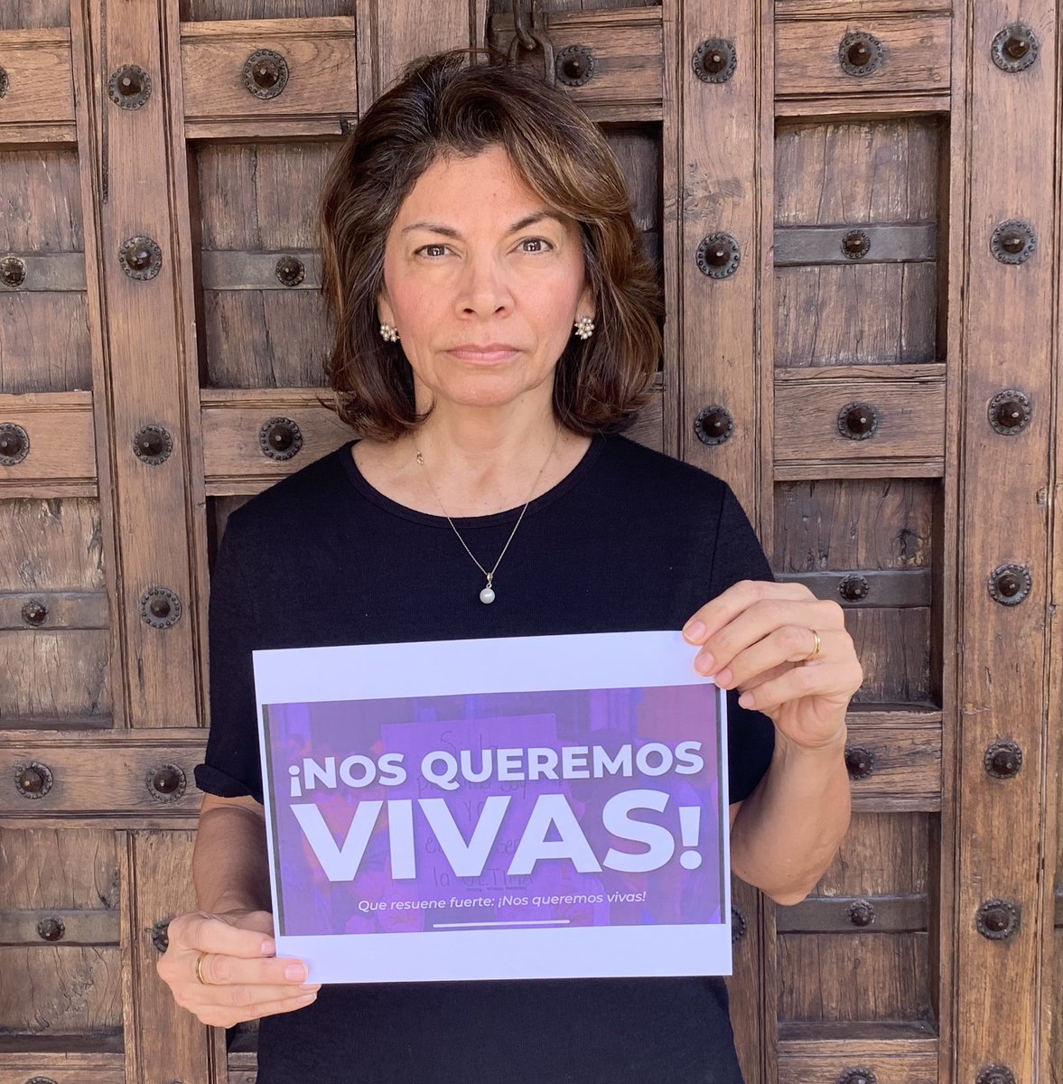 Laura_Ch's tweet photo. 💜Allison
💜Justina
💜María Trinidad
💜Karolay
💜Eva
💜Luany
💜María Luisa
💜Fernanda
💜Raisha
💜Karla
💜Vilma
💜Flor
💜Marlene
💜Adriana
💜María José

Y muchas más en mi país y en el mundo,vilmente asesinadas por un femicida.

Que resuene fuerte
¡Nos queremos vivas!

#NiUnaMenos https://t.co/sHUZSakLHC