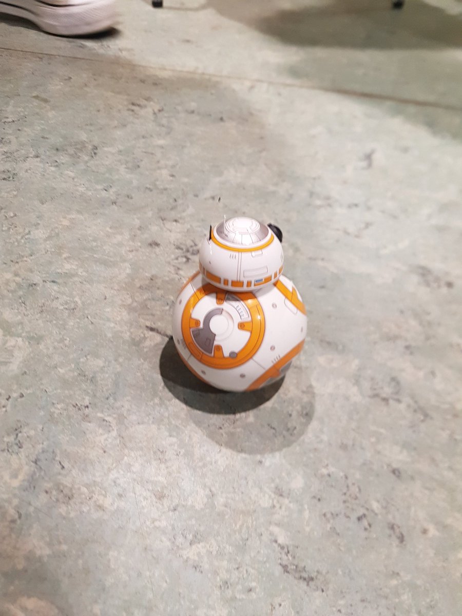 esther_tice's tweet photo. Seguimos trabajando con robot en @TICE_UCLM https://t.co/1clesAlbE7