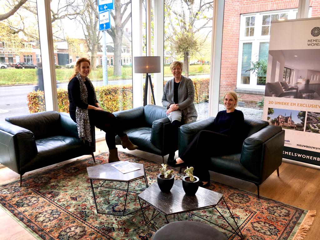 🥳 Wij hebben 3 nieuwe toppers op kantoor!

Femke, Jolanda en Simone welkom in ons team. We zijn nu al blij met jullie! 😃 Wil jij ze beter leren kennen? Kijk hier: vandersande.nl/over-ons/team