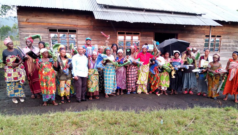 JesuitRefugee's tweet photo. Read how JRS is providing protection to displaced women in North Kivu through vocational training and income-generating activities: https://t.co/Y49U5umQXc #GenerationEquality #MakeRoomForHer https://t.co/XWwk1lNURl