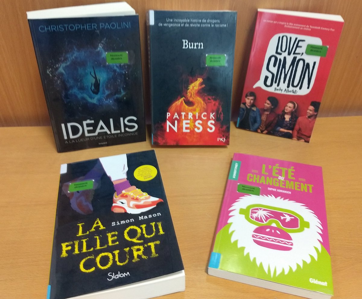 med_landerneau's tweet photo. 🎁 Nous avons profité du mois de novembre pour vous préparer  des nouveautés au rayon jeunesse... 🎁
Pour les découvrir en avant-première, rendez-vous sur notre catalogue : https://t.co/FjhjAtGLf3
#litteraturejeunesse ##littératurejeunesse #BD https://t.co/LzAEUtMciC