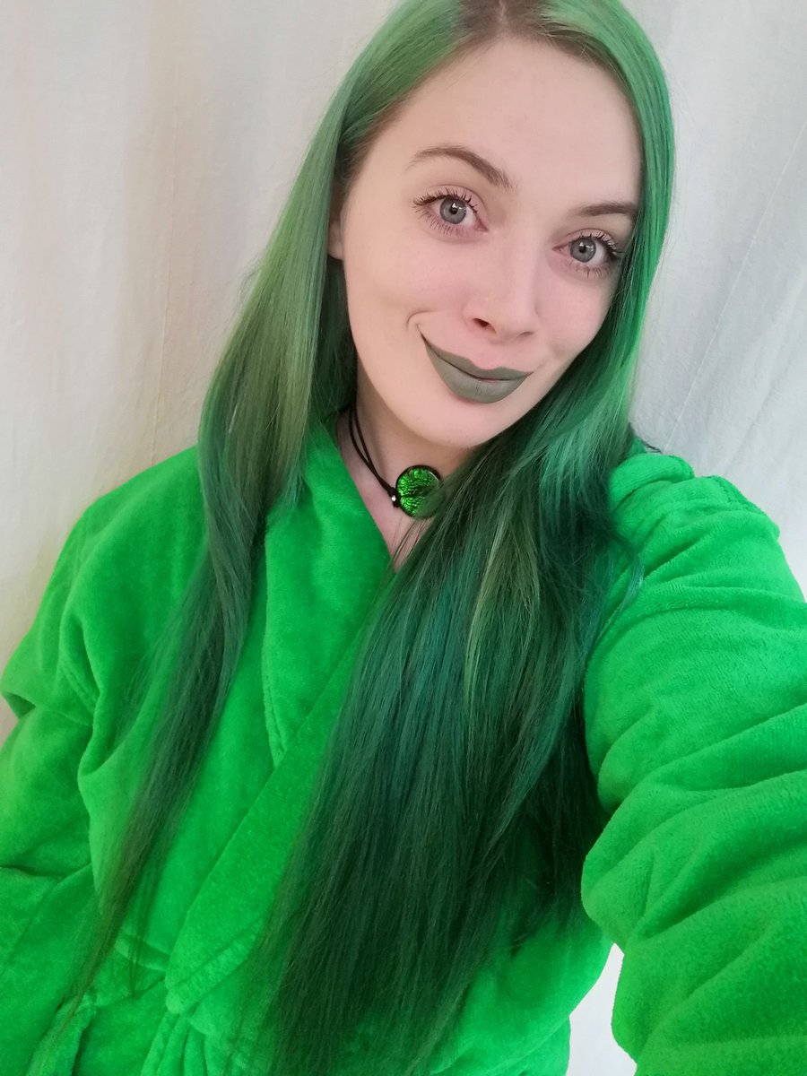 Greenish tweet media