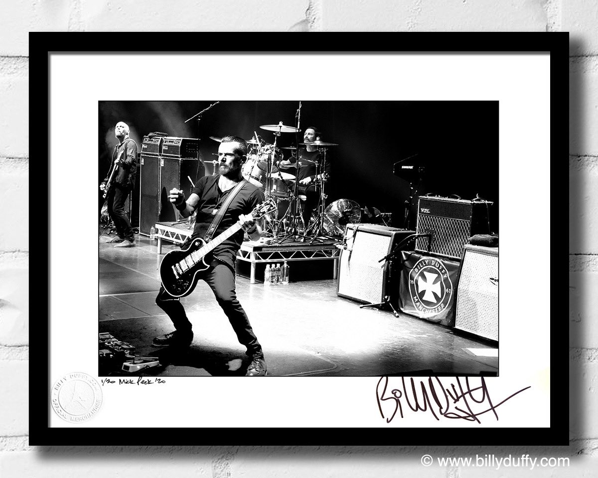 TheBillyDuffy's tweet photo. โThe Sageโ Limited edition signed photoโฆ
https://t.co/WhhbbDhvWb
#billyduffy #billyduffyofficial #limitededition #signed #photo #asonictemple #tour #2019 #TheSage #Gateshead #Gibson #LesPaul #voxamps
๐ธ @mickpeek https://t.co/HlhcWjwWkc