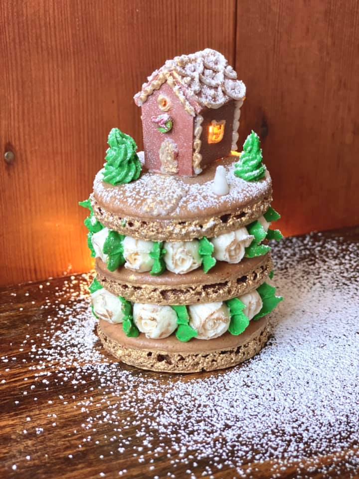 Only three and a half inches tall! She has my vote! #MadSkills 
facebook.com/katrina.dekett…
greatestbaker.com/2020/katrina-d…