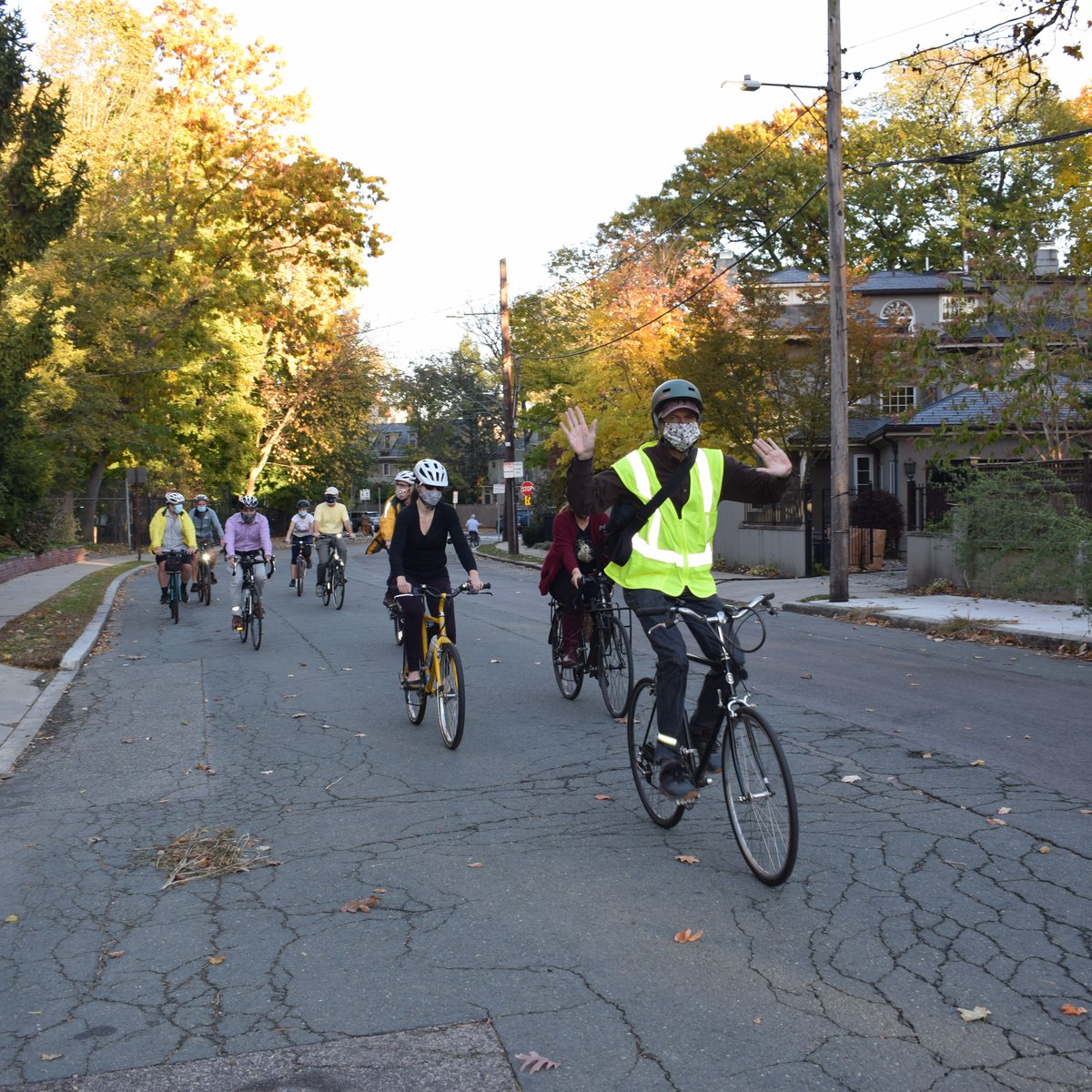 neighborways's tweet photo. #neighborways #deisgn #placemaking #sharedstreets https://t.co/JChM43gsgm