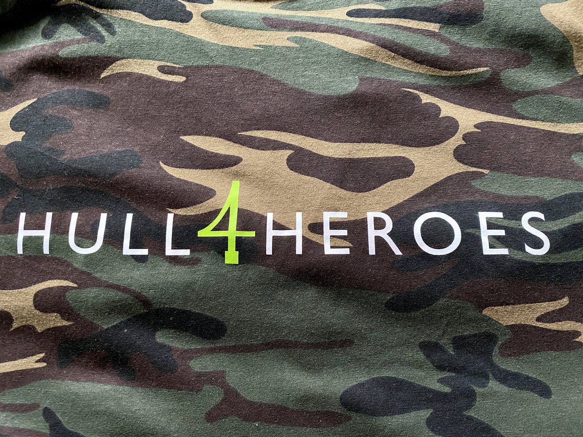 👮🏻‍♂️ | Finished helping out at 
<a href="/hull4heroes/">Hull 4 Heroes</a> by packing shopping for ‘Vulnerable Veterans' in the area. Back on duty in morning Policing the #Drypool area of #HullEast on the #EarlyTurn