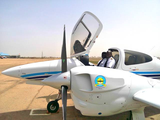 OvieAli's tweet photo. Nigeria receives final batch of the 6 aircraft to train pilots in Nigeria , and other African countries. The nation used to spend $500,000 monthly to South Africa and Niger Republic for aircraft calibration hiring, but they have also bought a calibration plane to save $1m yearly. https://t.co/1Esv5o7LB3