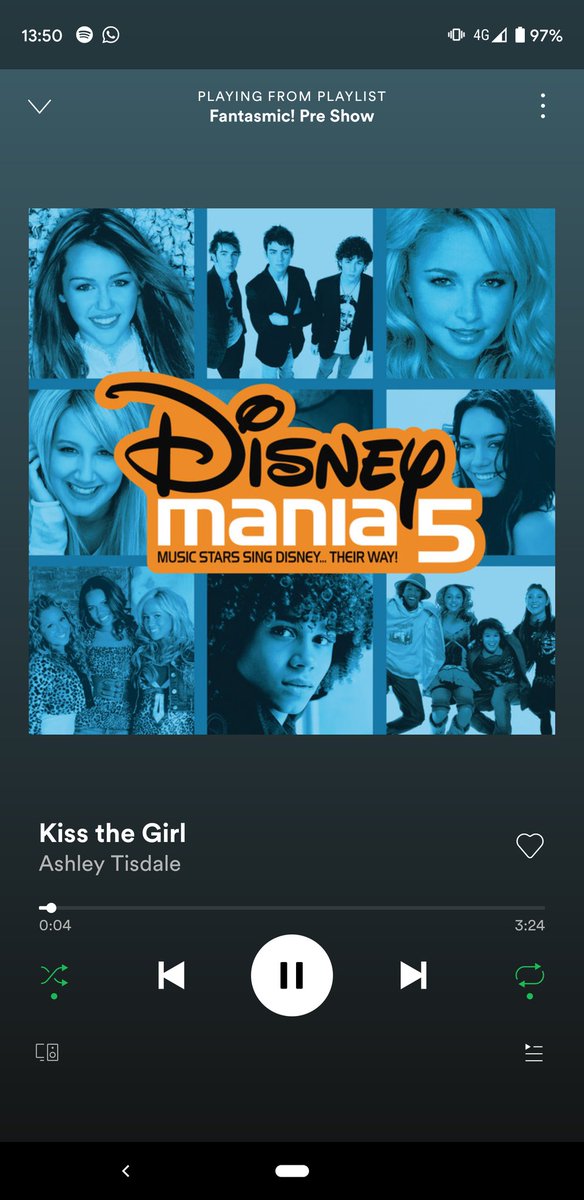 cloznix's tweet photo. The TOP Fantasmic pre show songs, agree? https://t.co/KJxyKfASKr