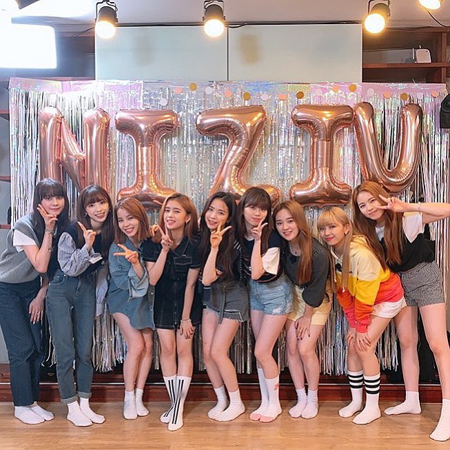 джуп кпоп. Jyp айдол. корея jyp entertainment. группа stray kids 2022. популярные группы джуп.