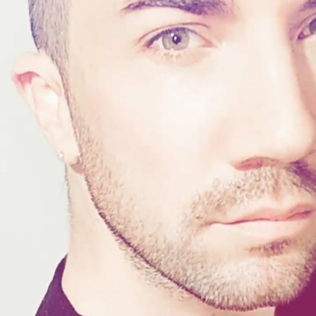Kokekia's tweet photo. Que todo fluya y nada influya,
#gay #instaphoto #boygay #instaboy #eyesgreen #eyes #green #boy #gayinsta #boygay #gaylife #gayphoto #menoutfit #menmoda #menvestir #outfits #outfitinspiration #outfitoftheday #outfit #outdoors https://t.co/L7jGSHI3wK
