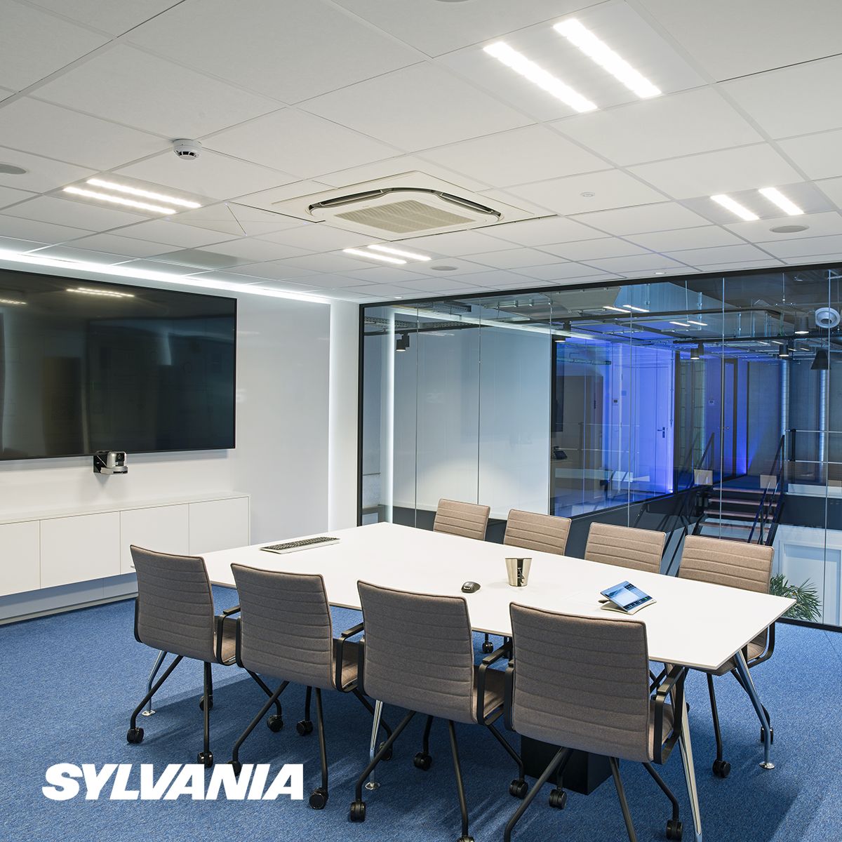 sylvaniaME's tweet photo. Sylvania Lighting offered a striking lighting solution to BIS|Econocom Belux with a fully autonomous smart lighting control system, SylSmart Connected Building for a building without switches. #sylvania #smartlighting #sylsmart https://t.co/IPsjDrPpmC