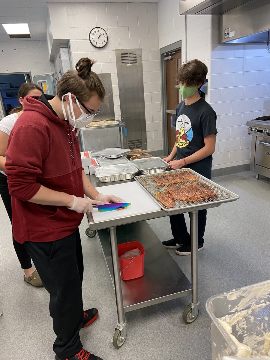 I’m THANKFUL for these hard workers! 
Happy Thanksgiving!  🦃