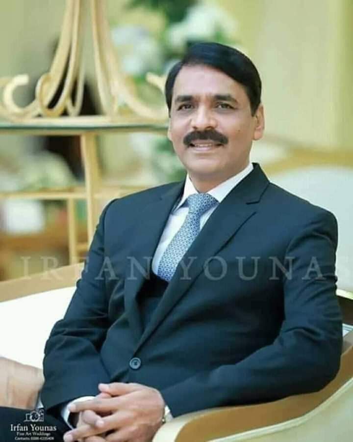 ChNaseerGujjar1's tweet photo. #AsifGhafoor #lieutenant_general
Congrats sir https://t.co/sPGOmcLup4