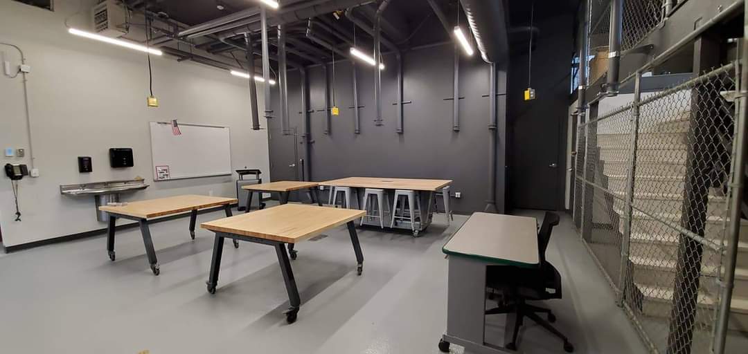 MSIconst's tweet photo. ๐MSI has completed the @NCThunderbirds Industrial Tech Lab Renovations. Work included the renovation of four rooms into state of the art STEM, Agriculture, Industrial Tech Labs, & new energy-efficient window system.
#MSIconstruction
#BuildingIndianaSince1957
#UnionContractor https://t.co/RkNUMWkIBm