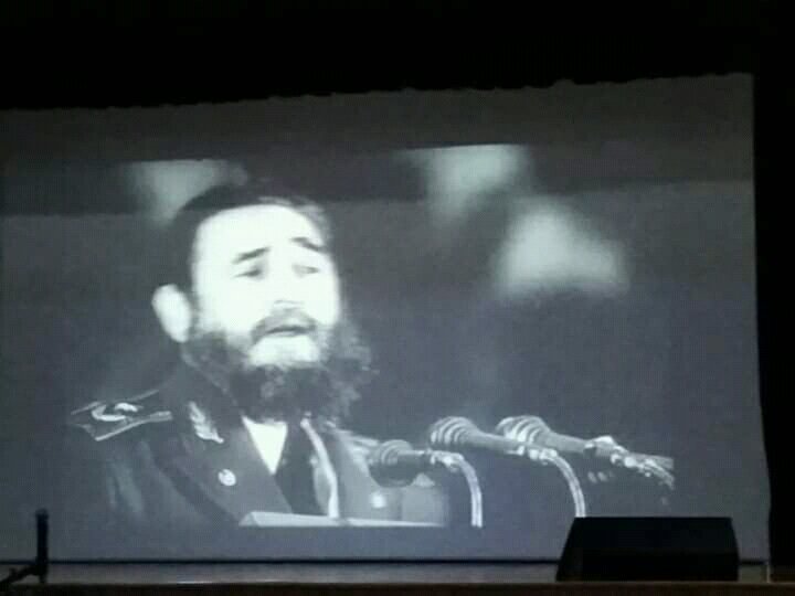 #FidelPorSiempre homenaje de los trabajadores @MINCOMCuba a nuestro #ComandanteEterno