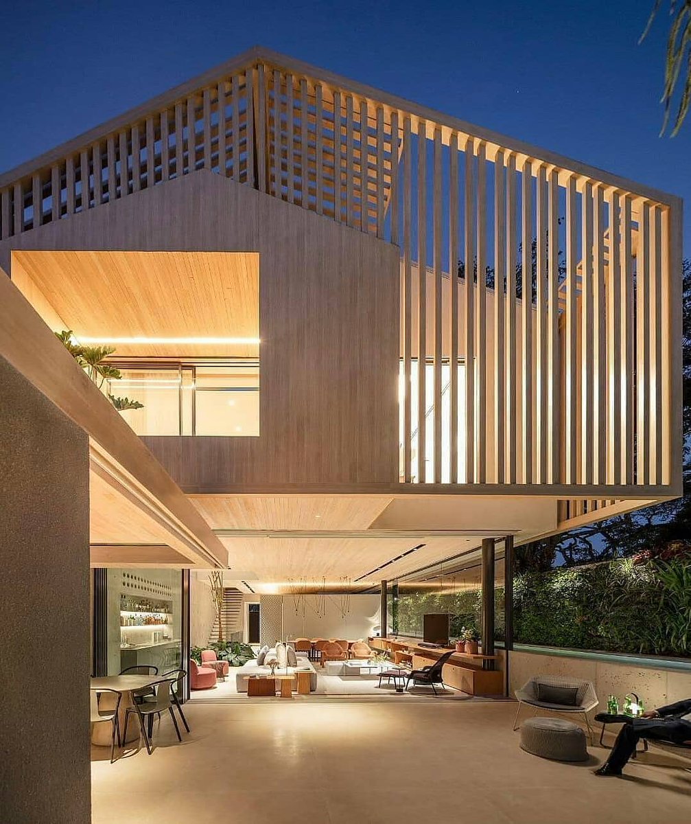 SurfacesMagzin's tweet photo. Wooden Delight!
Casa GGL is a 490 m2 house of contemporary Brazilian architecture. It is designed by @studioagarquitetura and is located in Sao Paulo, Brazil
.
.
Photos by @fernandogguerra
.
#surfacesreportermagazine #surfacesreporter #design_archbytes #architecture #woodvilla https://t.co/YqNDtBmTb0
