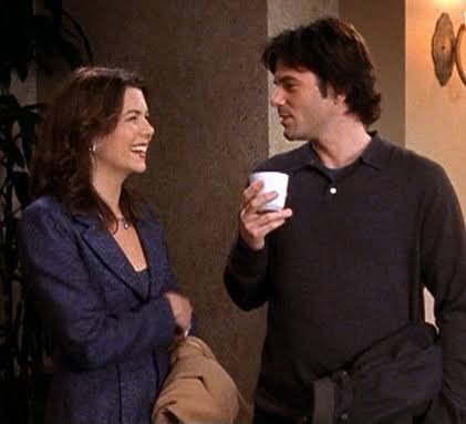 Happy Birthday Billy Burke! AKA Alex AKA the guy dating Lorelai who vanished and no one ever talked of him again 