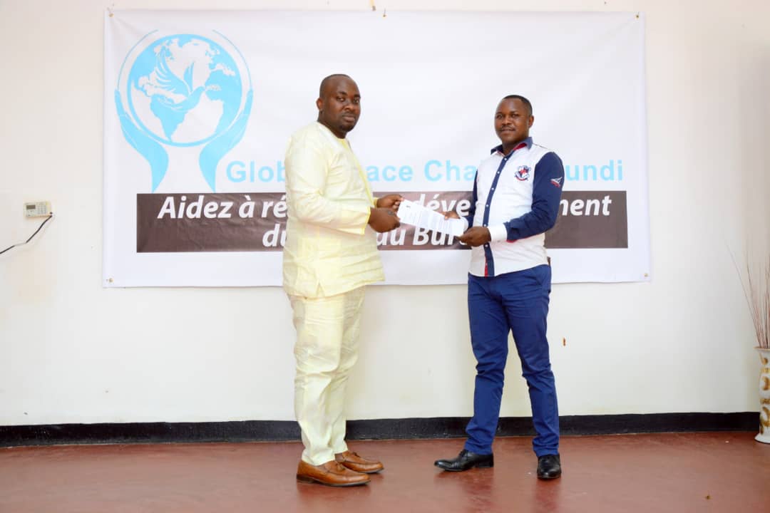 vouofobrondon's tweet photo. Ca était  un plaisir de signer un accord de  partenariat pour une durée de 2ans avec @ajapafricaine1 dans le cadre de la mise en oeuvre des ODD @SDG2030 au Bdi par nos organisations dans toutes les provinces du Burundi.@ajapnsengi1 @KouassiNicole @KeitaBah2 @JennetKem @tiemrich https://t.co/Du1HYRdpGB