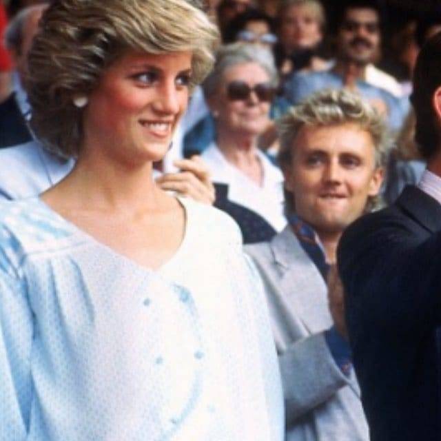 AbriltheDuchess's tweet image. Algo que le faltó a The Crown fue el Live Aid de 1985, donde Queen dio una de las mejores presentaciones de la historia y su baterista quedó embobado con la Princesa Diana.