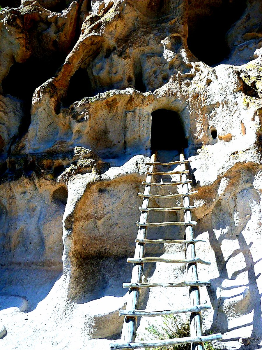 FundersGood's tweet image. #STEM Twitter, please retweet: Brilliant engineering more than four centuries old... Did you know 44% of College Fund scholars are pursuing education, healthcare, or STEM degrees? Support their education: bit.ly/nahmfundraiser #NAHM30in30 #StandWithNativeStudents