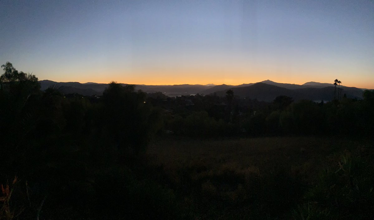 mfdSam's tweet image. Good morning San Diego (reporting from Escondido)