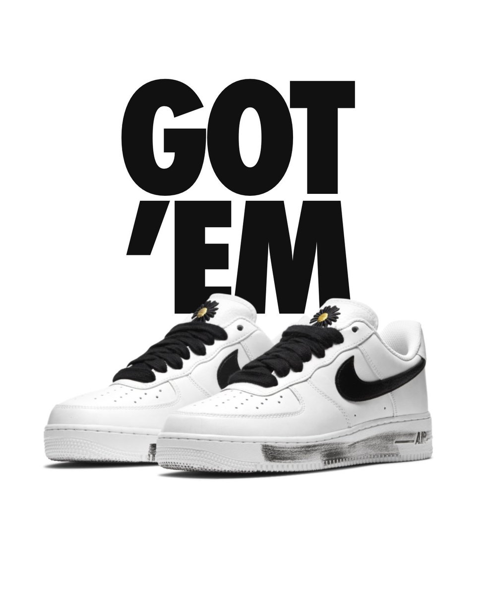 snkr_twitr's tweet photo. RT for good luck! https://t.co/GLK2MiUqgq