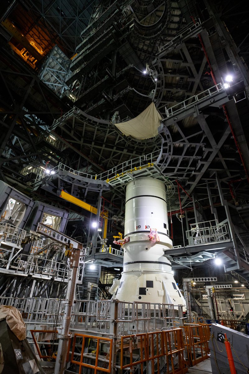 NASAKennedy's tweet photo. ✅ The first piece of the @NASA_SLS rocket on the mobile launcher has been stacked!

On Nov. 21, engineers lowered the first of 10 segments into place for the twin solid rocket boosters that'll power the first flight of the new deep space rocket: https://t.co/2kr8ocvVHs https://t.co/zytanzfe68
