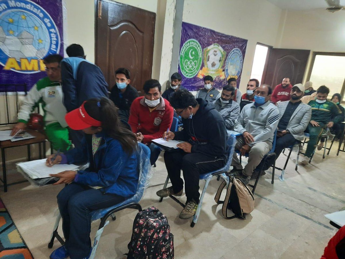 La Federación de fútbol sala de árbitros de Pakistán (PSFF) cumplió en Islamabad el 22 de noviembre de 2020 el Curso de fútbol sala de árbitros de Islamabad / Rawalpindi