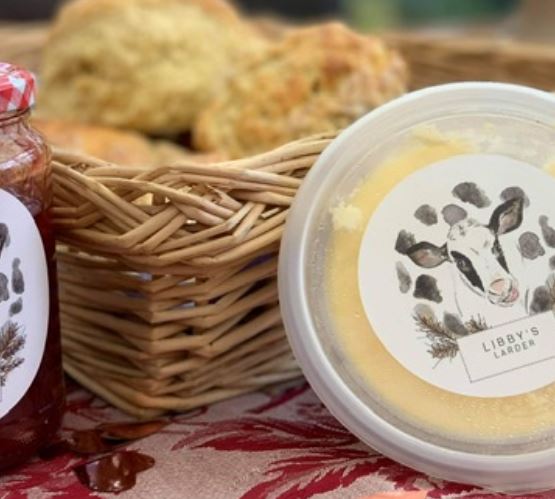 MVforBusiness's tweet image. Support local businesses and pick up a bargain at one of #MoleValley&apos;s many markets.

Street markets, food floats, artisan markets, famers markets, local craft markets! We have it all! Plus upcoming #Christmas markets.

molevalleytogether.co.uk/markets-christ…