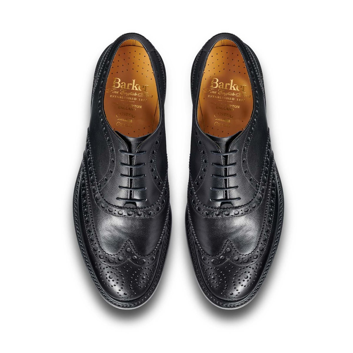 UNMUTE_URSELF's tweet photo. CHARLES - A classic yet stylish and timeless brogue Oxford made using a fine grain leather with natural finish...good footing for a good life. Shop here ==> https://t.co/9szTmzSa2g #igaspofficial #barkercountrycollection #wingtip #doubleleathersole #streetstyle #menswear https://t.co/sDlrc23Lyi