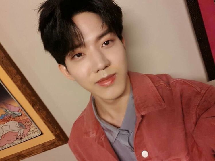 [#DOWOON]: BOM DIAA🙌🏻🙌🏻
Finalmente chegou nosso dia no Show Champion!! Esperamos vocês lá para fazer grandes momentos juntos, tenho certeza que será uma noite incrível, contamos com todos vocês MyDays 🐶💙. 

t.me/joinchat/UZRFE…