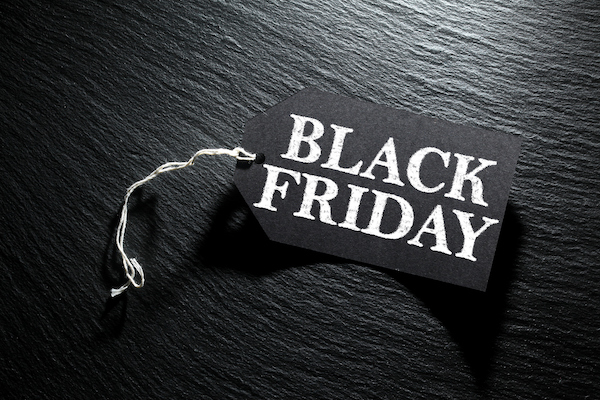 DealNews's tweet photo. Some retailers will do #BlackFriday price adjustments this year, but those policies come with restrictions. Read on at the link to learn how #pricematching works, and see a breakdown of the various Black Friday price matching policies.

https://t.co/1GTGkIyxeV https://t.co/SHl4xqhHZN