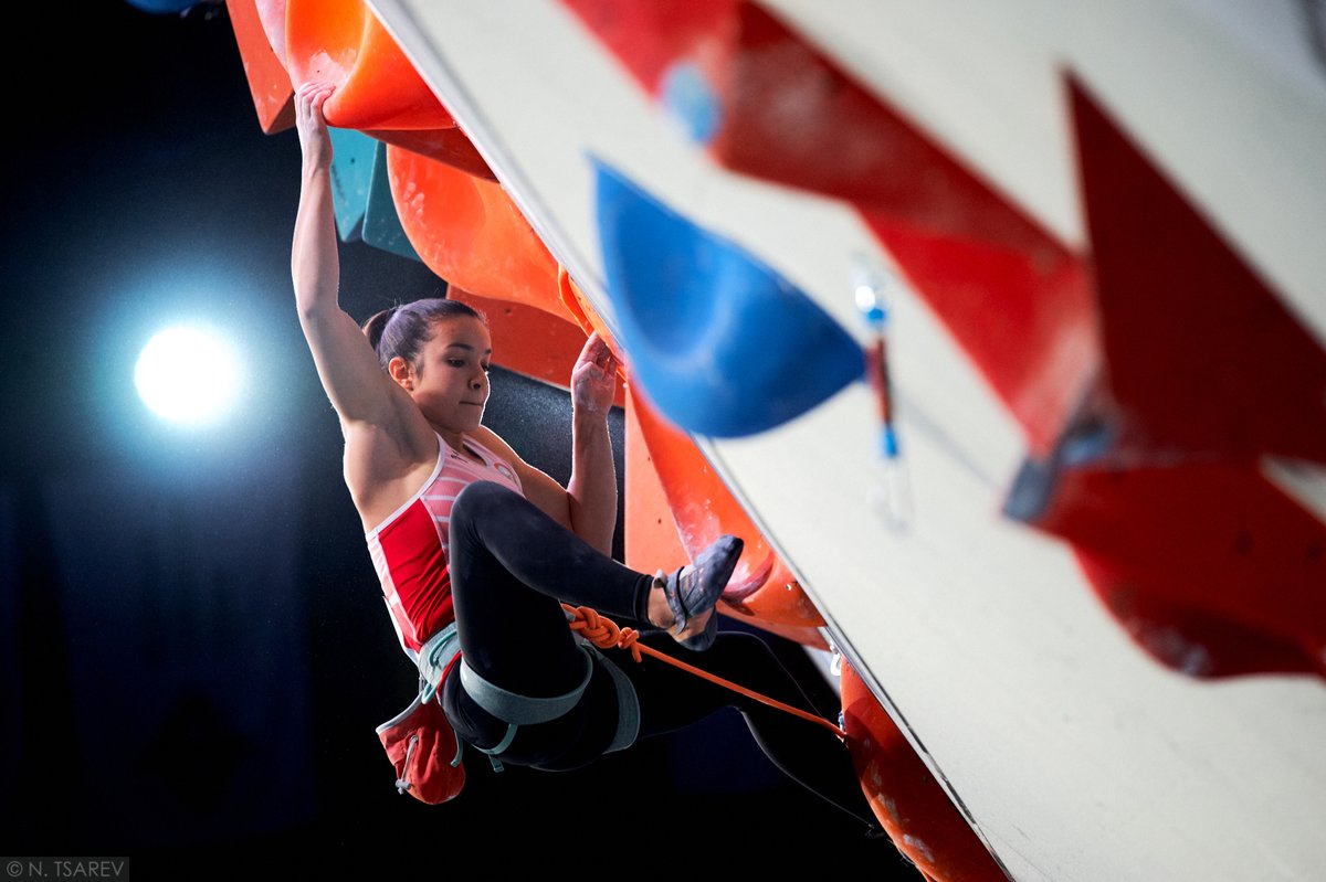 worldclimbing's tweet photo. We're less than an hour away from Lead finals over in Moscow 🇷🇺 at the European Championships. Tune into the @olympicchannel at 19.00 (UTC+3) to watch LIVE!
🔗https://t.co/KBBN7XapyM
#MoscowECH #SportClimbing https://t.co/ub1SmMsvh4