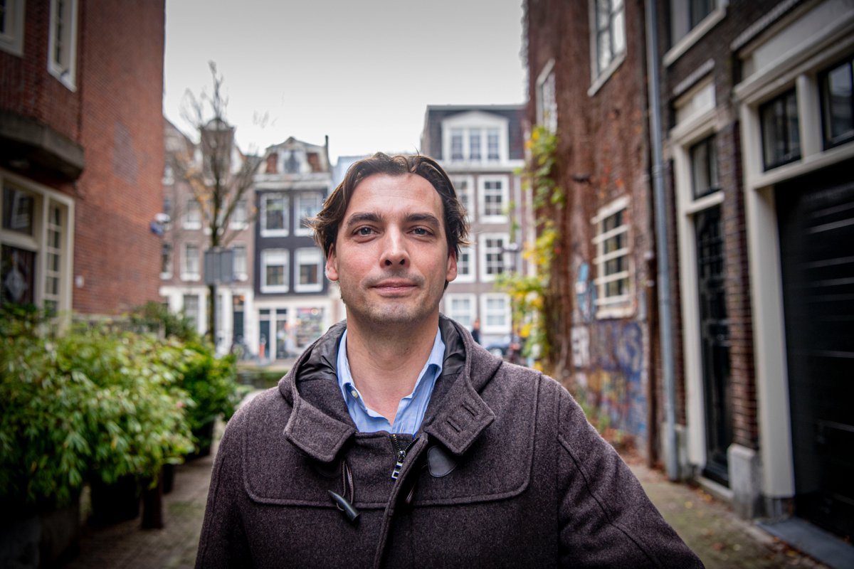 LIVE | Om 17:30 is <a href="/thierrybaudet/">Thierry Baudet</a> zelf te gast in Spitsuur naar aanleiding van de interne commotie bij <a href="/fvdemocratie/">Forum voor Democratie</a>.

Luister via bnr.nl/live of 100.1FM.

<a href="/roosabelman/">Roos</a> <a href="/KeesvandeRadio/">Kees Dorresteijn</a> #FvD #Baudet