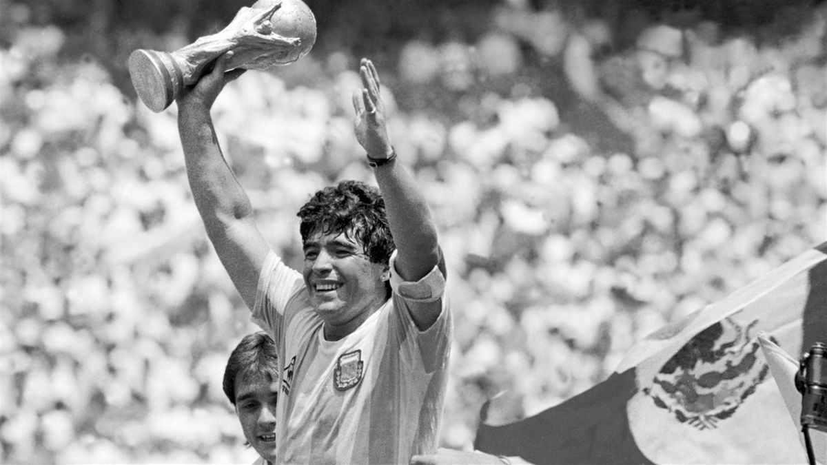 SJEarthquakes's tweet photo. Rest in peace, Diego Maradona. https://t.co/oQkbaQI28p