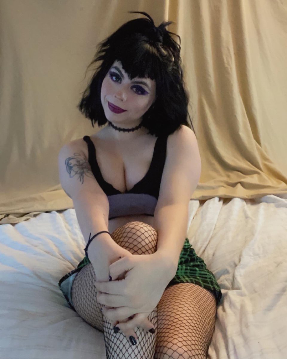 Tanya_iscool's tweet photo. Sam Manson 🖤🖤🖤 #DannyPhantom #bigtittygothgf #cosplay hehe https://t.co/3mfegnyemV