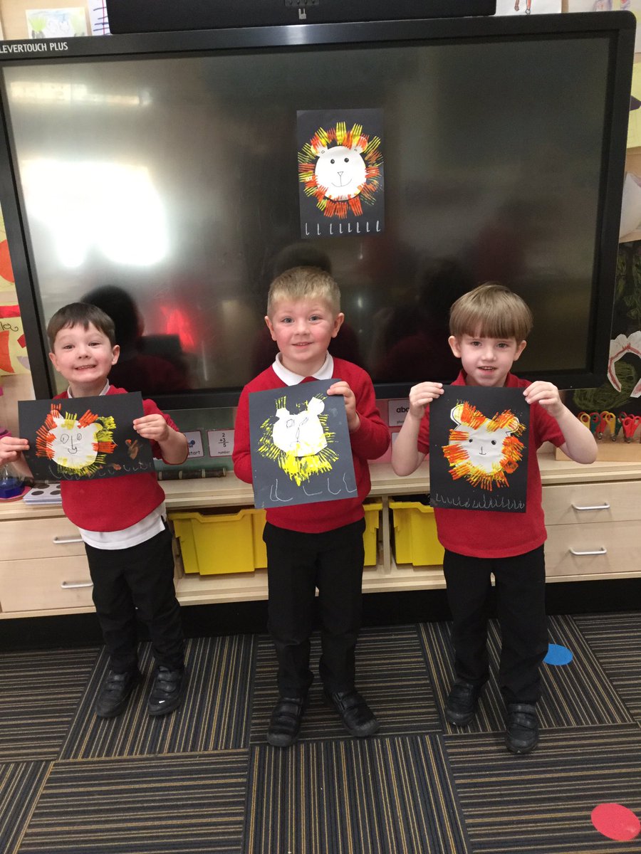 SchoolHillside1's tweet photo. Our sound this week is ‘l’. We have been thinking about lots of different things that begin with this sound. Today we made our own lion pictures, ask us how we made the lions magnificent manes 🦁 #P1AWHILLSIDE https://t.co/uYW7V1e7Kl