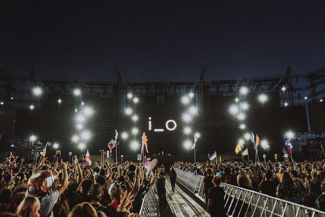 dancingastro's tweet photo. i_o’s EDC 2019 set was the reason so many people got into techno.

Still in disbelief from yesterday and it doesn’t feel right to listen to anything else besides his music. 

Going back to relive the unforgettable sunset performance | 📸: Taylor Conran https://t.co/jetM5S35Xf https://t.co/iSdx4tUECw